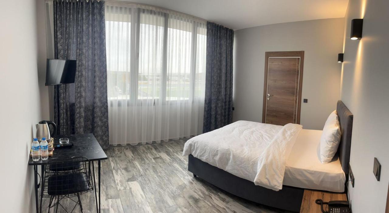 Tuzla Suite Otel Istanbulská provincie Exteriér fotografie